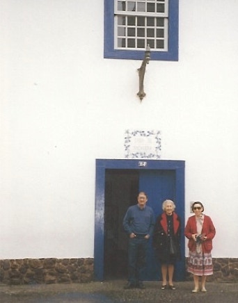Teilnehmer des Kolloquiums Anthropos Ludens im Museum Anchieta in São Paulo 1998. Copyright ISMPS. Dr.Margarida Correa de Lacerda und Dr. Beatriz Basto da Silva. Copyright ISMPS